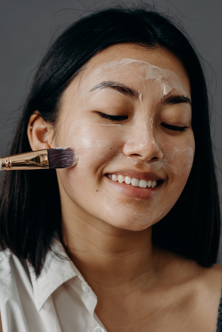 The Importance of Moisturizing in Your Beauty Routine: Full Guide for Hydrated Skin